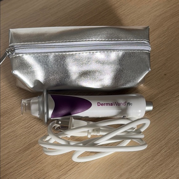 DermaWand® Pro Anti-Aging Device | 50% Stronger - Picture 1 of 1